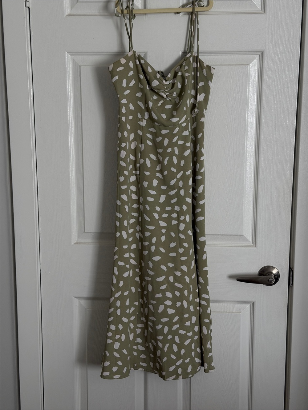 Lulus | Party in Paris Sage Green Print Tie-Strap Midi Dress - Picture 9 of 12